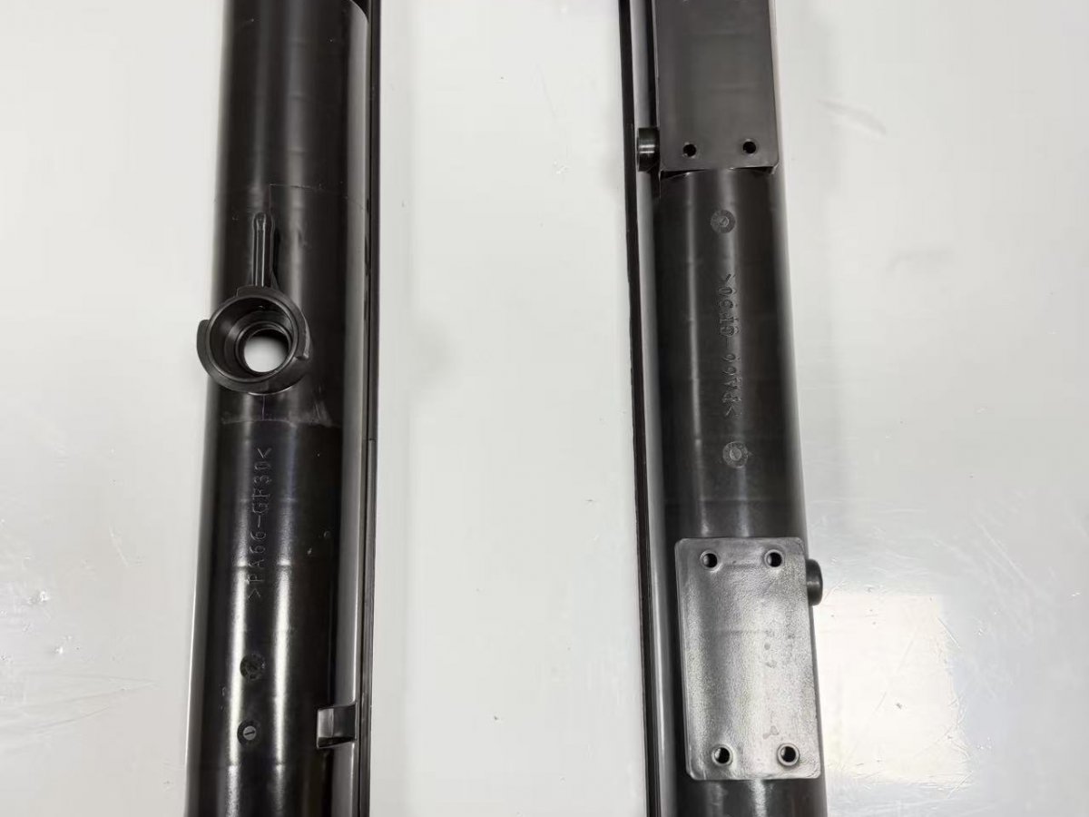 产品目录按品牌与 OEM 件号组织,方便选型